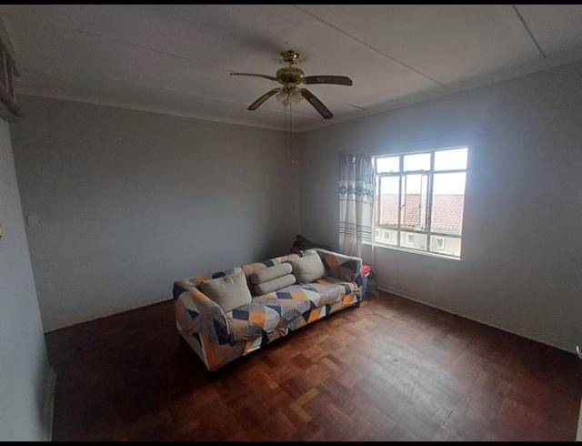 3 BEDROOM APARTMENT FOR SALE IN RICHMOND HILL